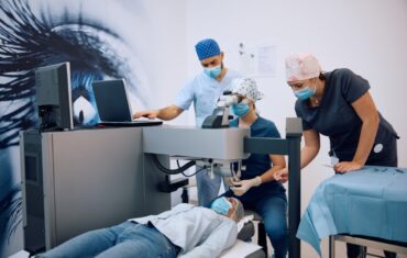 understanding-the-lasik-procedure-what-to-expect-before-during-and-after